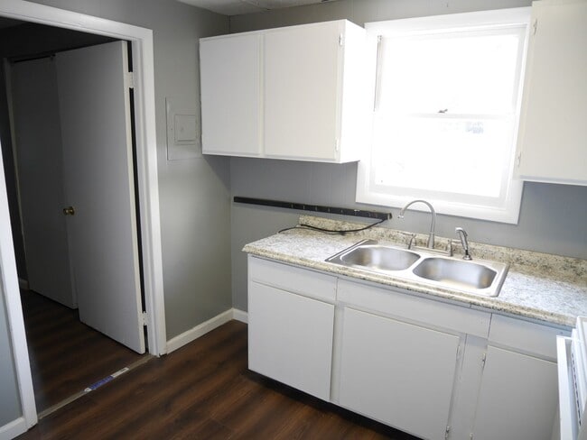 Photo - 1154SUA Unit Apt 3