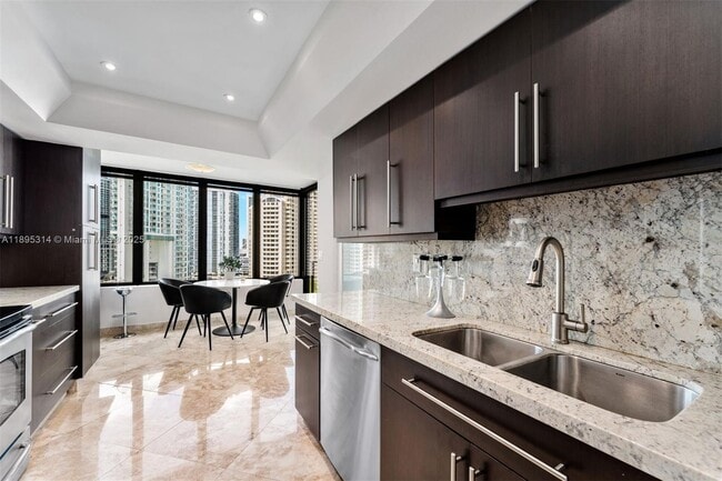Photo - 520 Brickell Key Dr Unit A1716