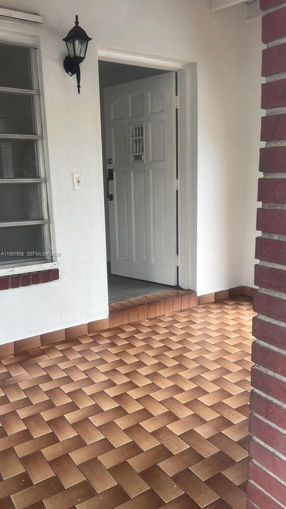 Photo - 3347 SW 23rd St Unidad 1