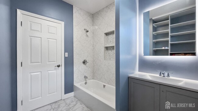 Photo - 19 Newfield St