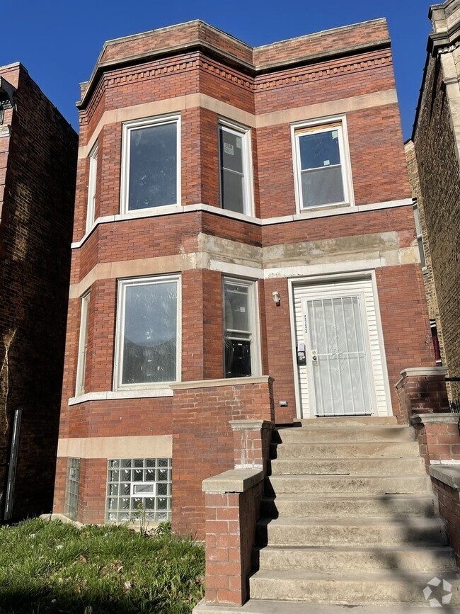 Building Photo - 5752 S Sangamon St Rental