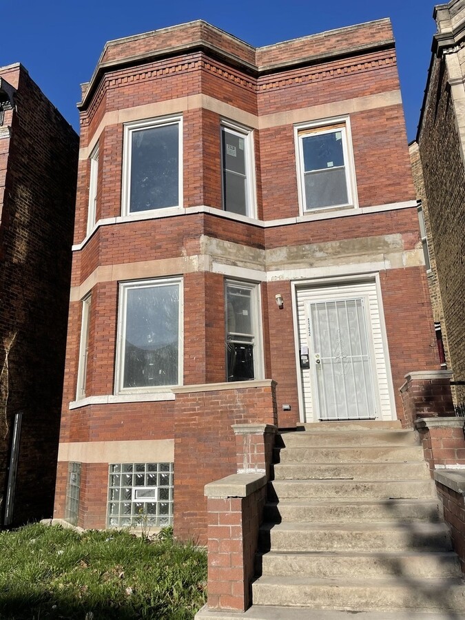 Photo - 5752 S Sangamon St House