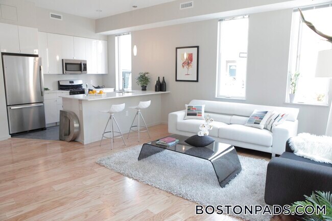 Photo - 55 Glenville Ave