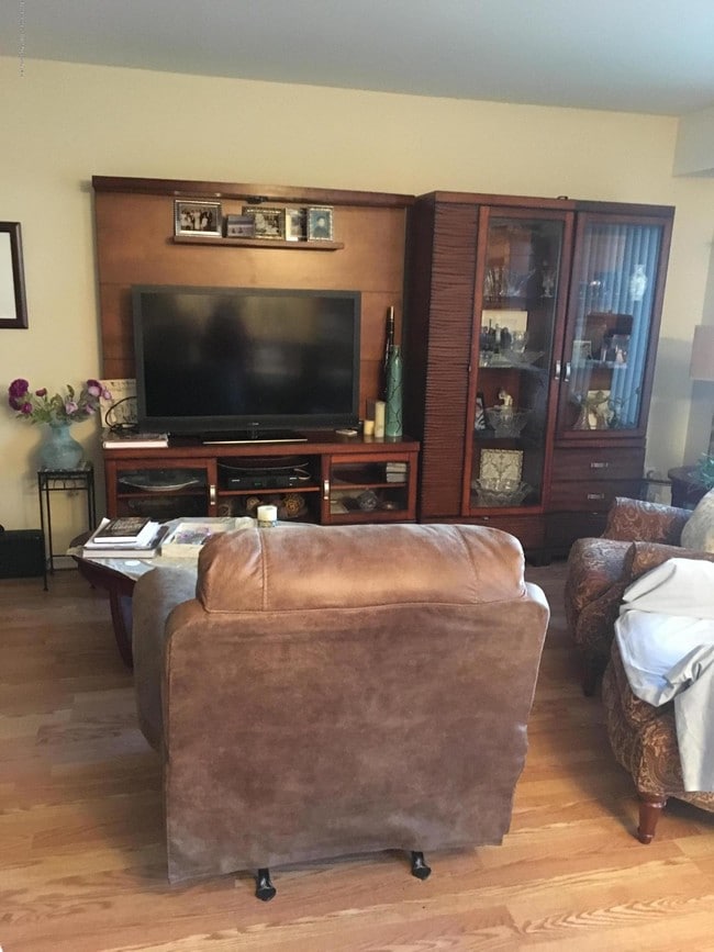 Photo - 215 Morgan Ave Unit 8