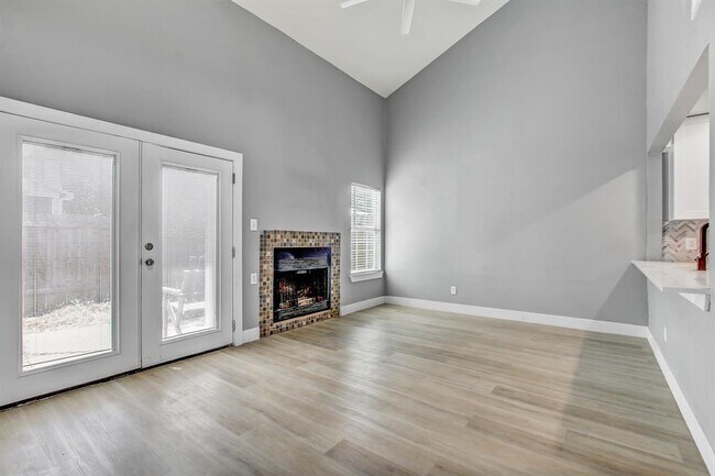 Photo - 1010 W Rundberg Ln Unit 24