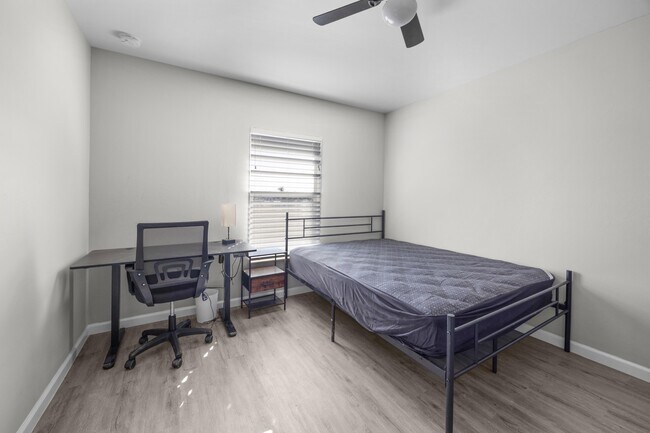 Photo - 3300 NW 15th Ln