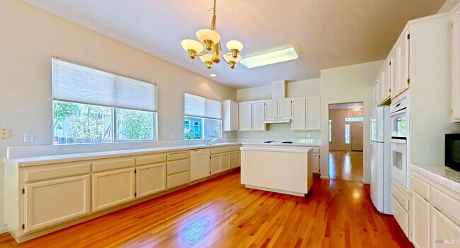 Photo - 5863 Mountain Hawk Dr
