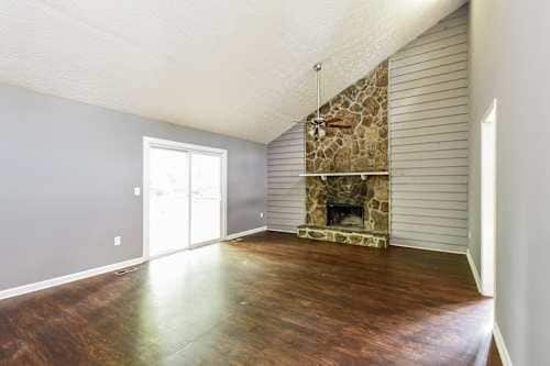 Building Photo - 6603 Valley Hill Dr