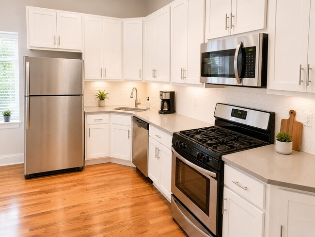 Photo - 3040 N Milwaukee Ave Unit 2R