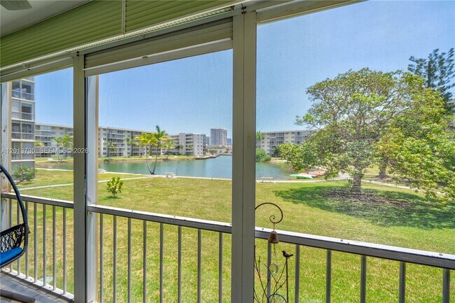 Photo - 2851 Leonard Dr Unit J210