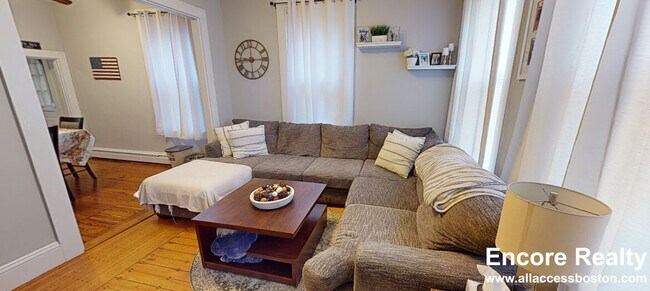 Photo - 224 Banks St Condo Unit 1