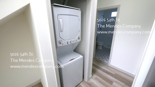 Photo - 5026 54th St