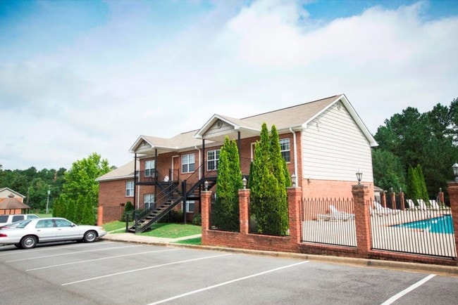 Salem Manor Apartments - Salem Manor Apartments