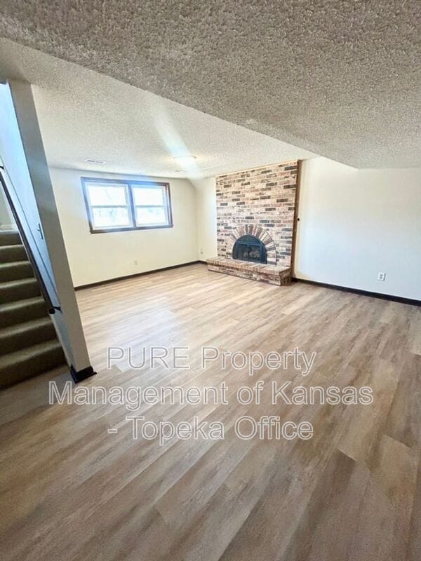 Photo - 2746 SE Lakeshore Blvd