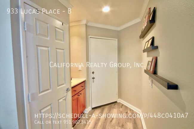 933 Lucas Pl