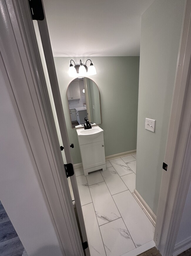 Photo - 177 N Clarendon Dr