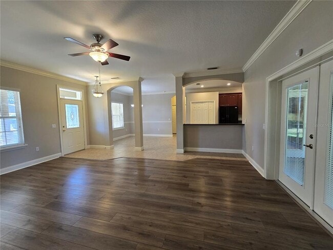 Photo - 1720 Saddlewood Dr