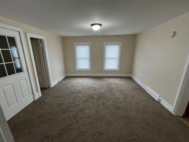 Photo - 60 Archibald St Unit Apt B