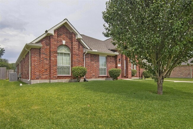 306 King William Dr