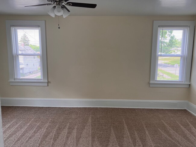 Photo - 133 Smithsonian St