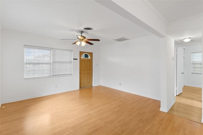 Photo - 452 45th Ave N