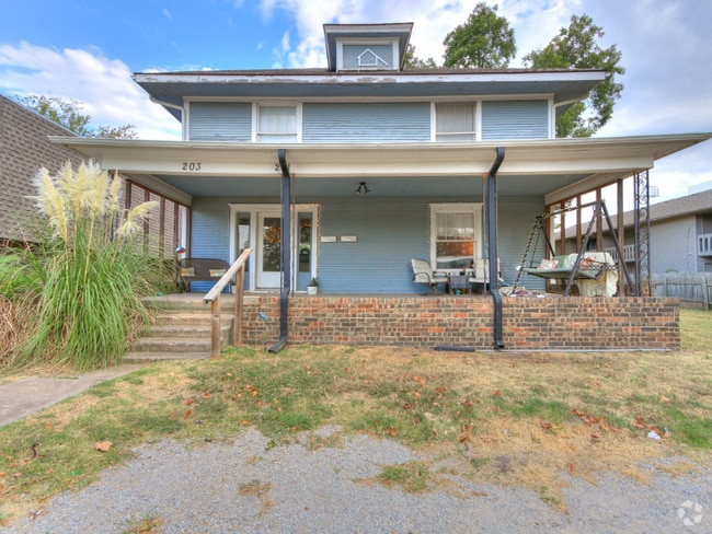 Building Photo - 201-203 W Acres St Rental