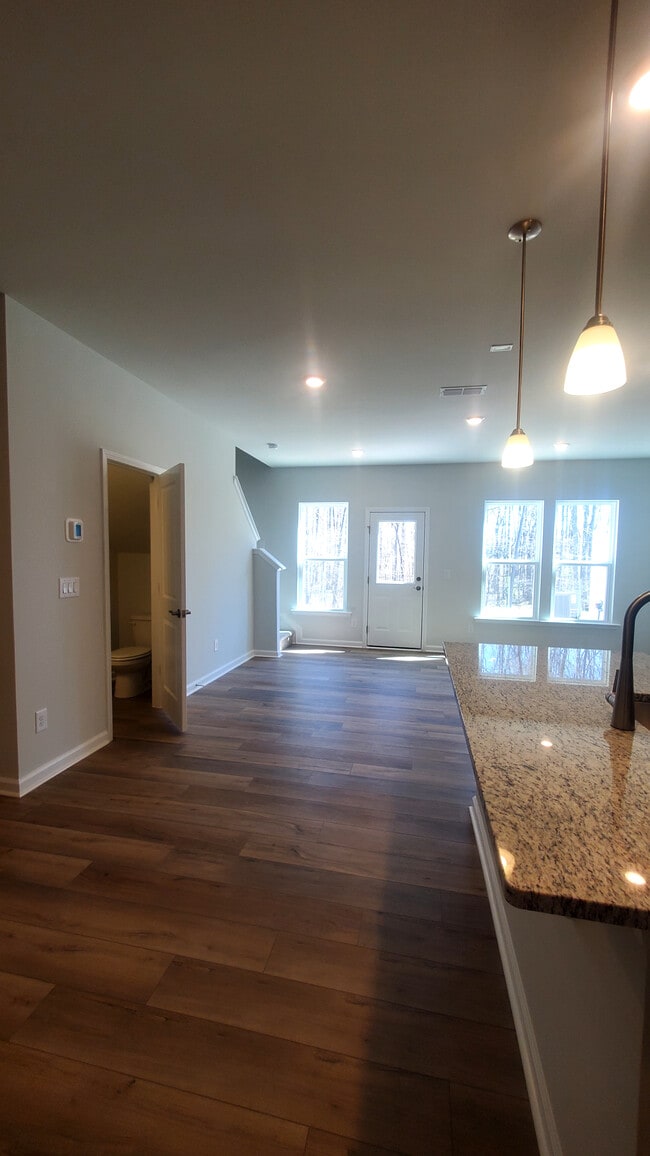 Photo - 906 Plum Creek Pl