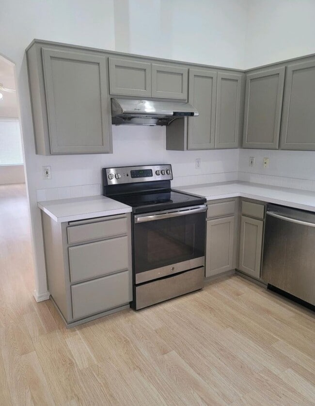 Photo - 4963-KE4963 Selway St NE