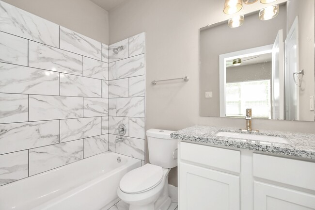 Photo - 3538 Noah St