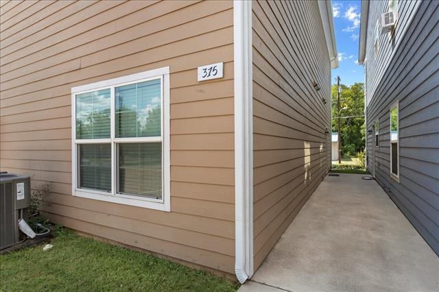 Photo - 435 N Woods St