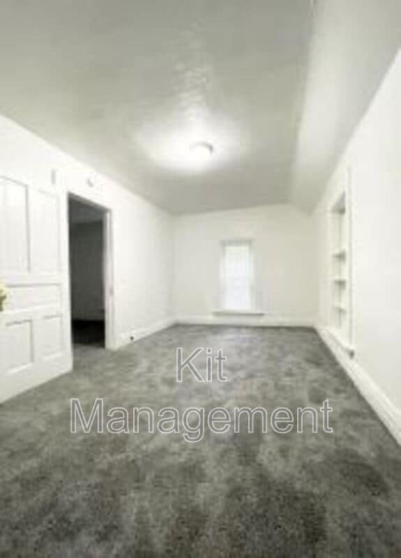 Photo - 4053 Walker Ave Unit Lower