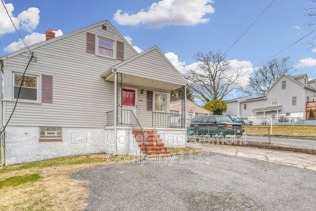 Photo - 9616 Mason Ave Unit Front House