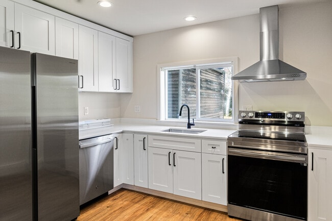 Photo - 2820 19th Ave S