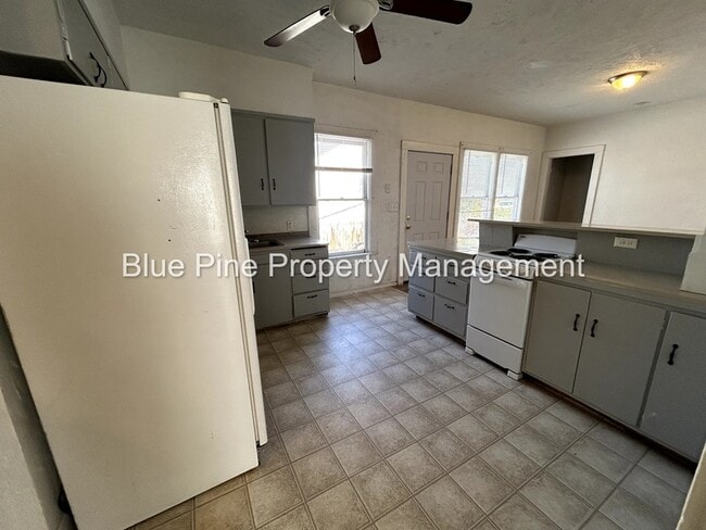 Photo - 915 N Hayes Ave Unit 2