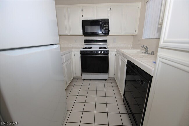 Photo - 1908 Mountain Hills Ct Unit 103