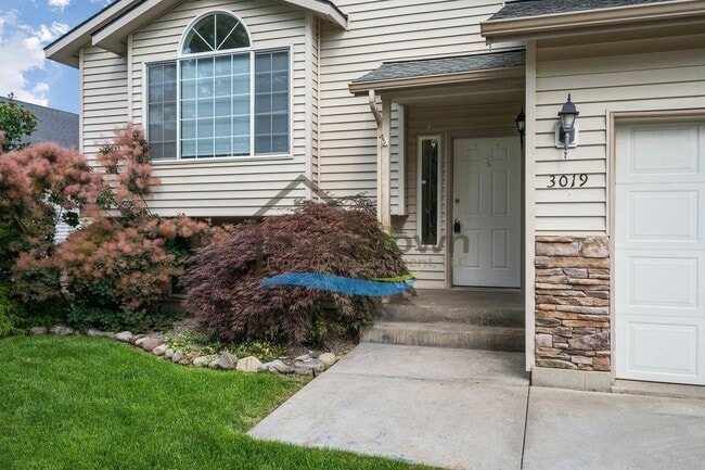 Photo - Updated 4 Bedroom Home in Fieldstone!