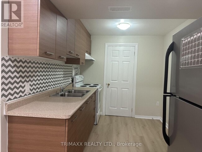Photo - 93 Jeffcoat Dr