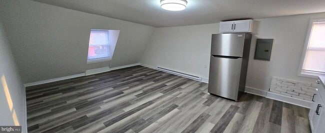 Photo - 213 W Market St Unidad 3RD FL