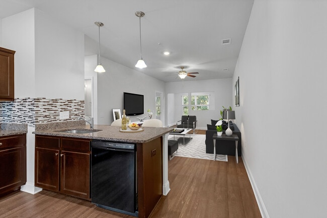 Hickory Grove Apartments
