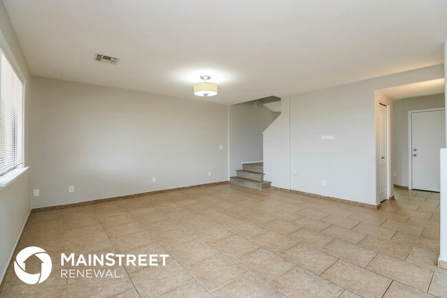 Photo - 42478 W Hillman Dr