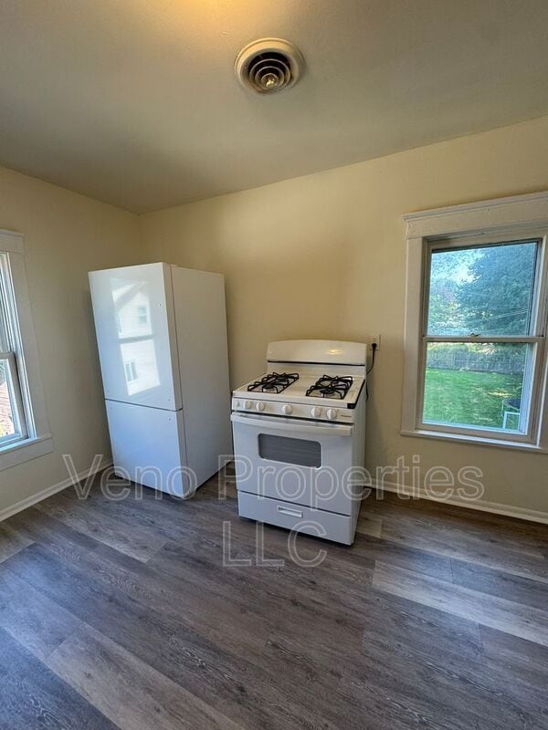 Photo - 122 South St