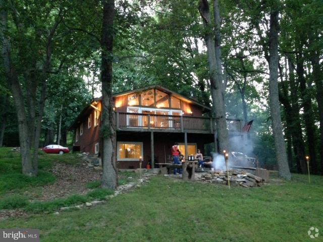 Building Photo - 1601 Summit Dr Rental