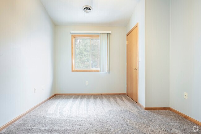 2BR, 2BA - 1080SF - Bedroom
