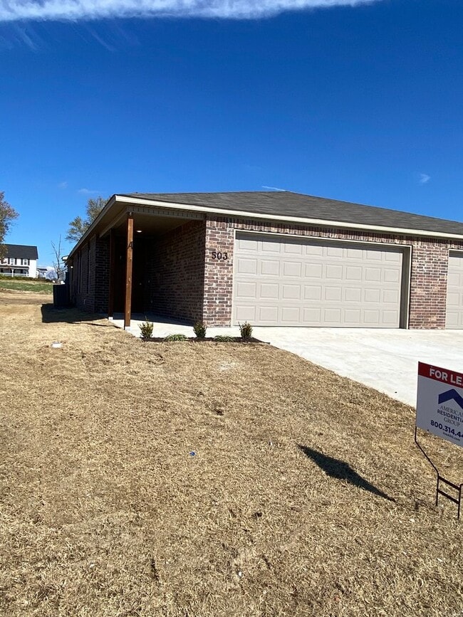 Photo - Pre-Leasing Now | 3 Bed, 2 Bath Duplex with Full-Service Lawn Care in Lawlis Ranch