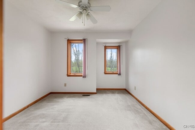 Photo - 3293 Greenleafe Dr