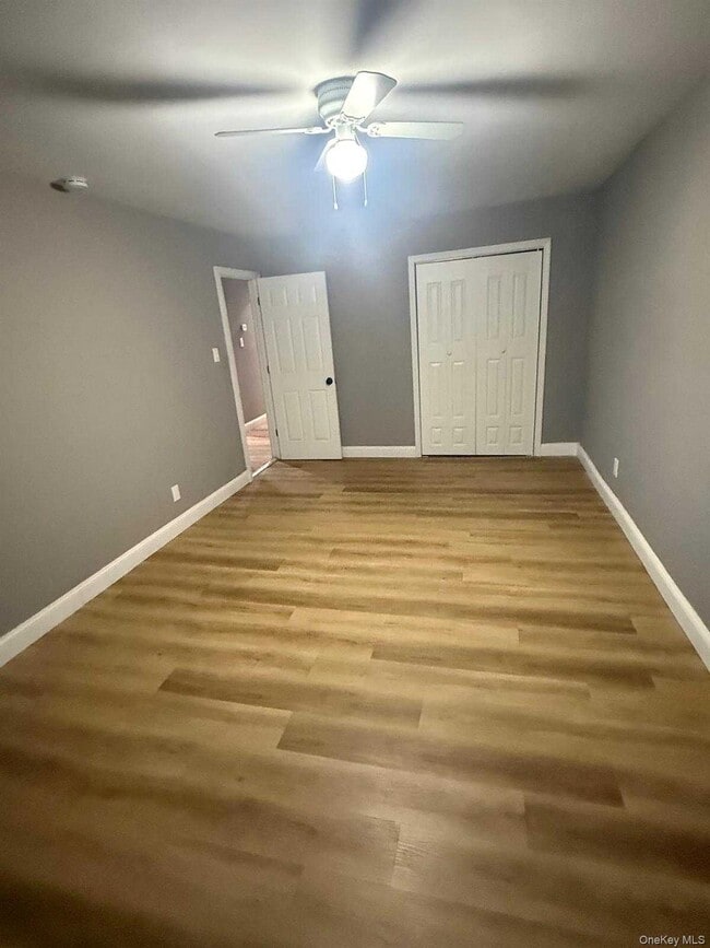 Photo - 726 E 83rd St