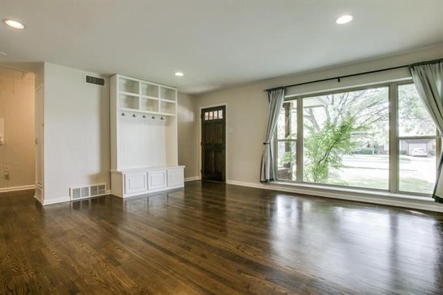 Photo - 630 Downing Dr