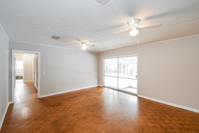 Photo - 2742 Holly Ridge Dr