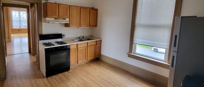 Photo - 2155 N Kilbourn Ave Unit 2