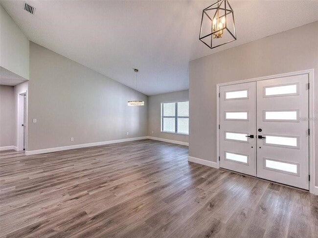 Photo - 3105 Mossvale Ln